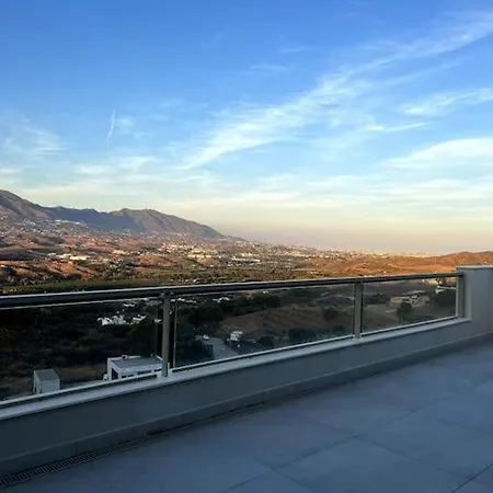 Luxury Penthouse With Sea View In La Cala Golf